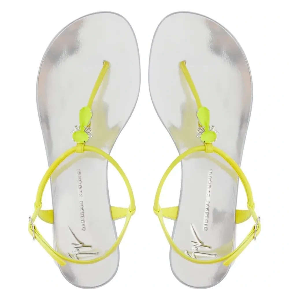 Шлепанцы Sybella с Т-образным ремешком