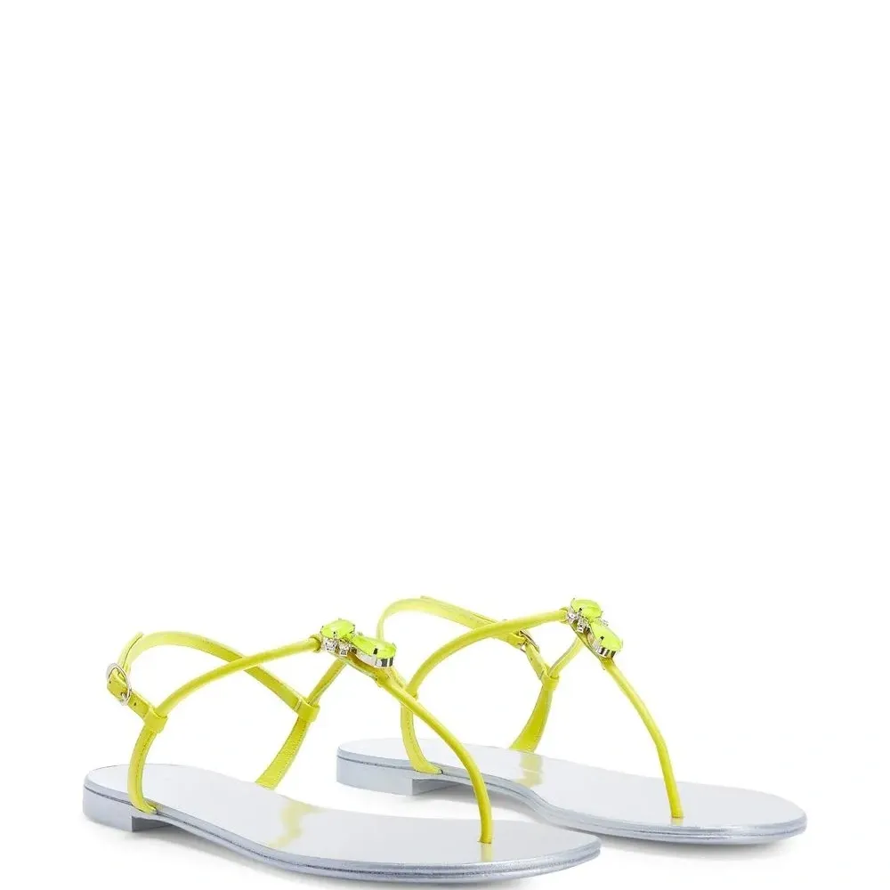 Шлепанцы Sybella с Т-образным ремешком