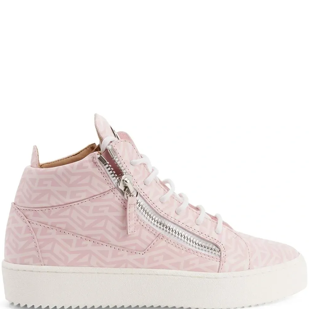 Кеды Kriss с монограммой