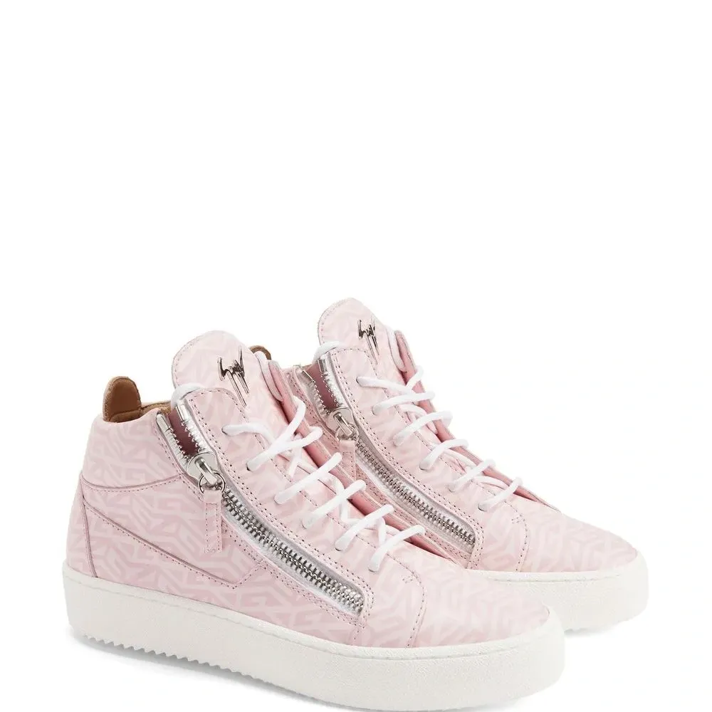 Кеды Kriss с монограммой