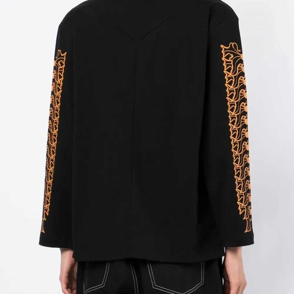 Футболка с длинными рукавами и графичным принтом