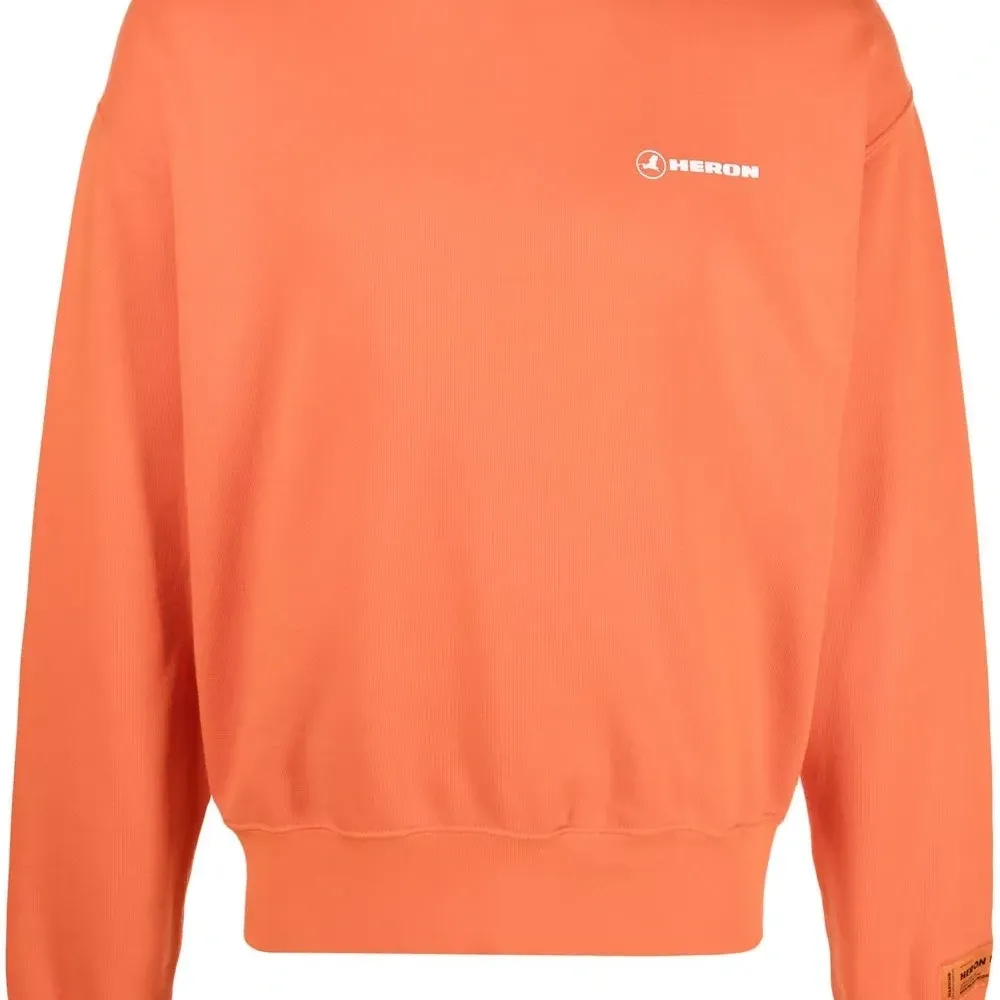 Толстовка с логотипом