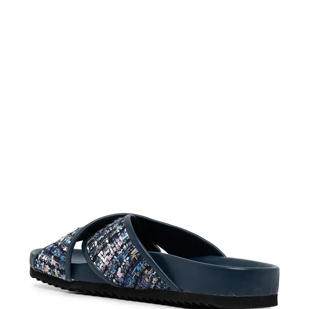 Сандалии с ремешками