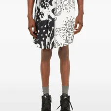 Шорты-бермуды с абстрактным принтом