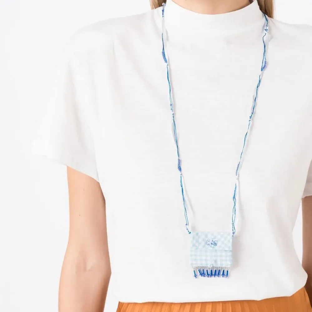 Колье с бисером