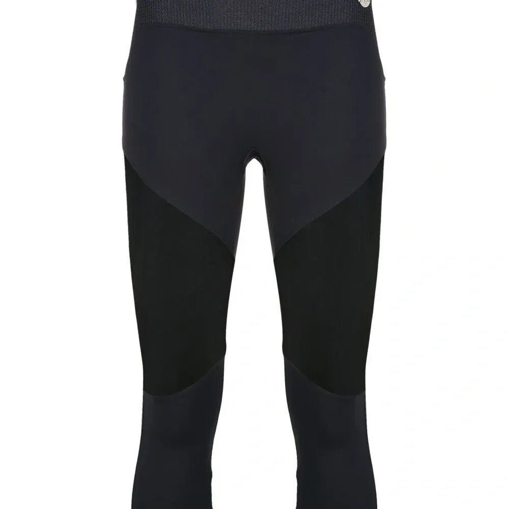 Укороченные легинсы с завышенной талией