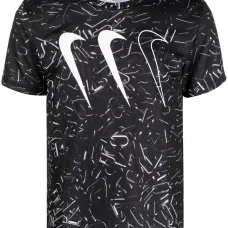 Футболка с логотипом