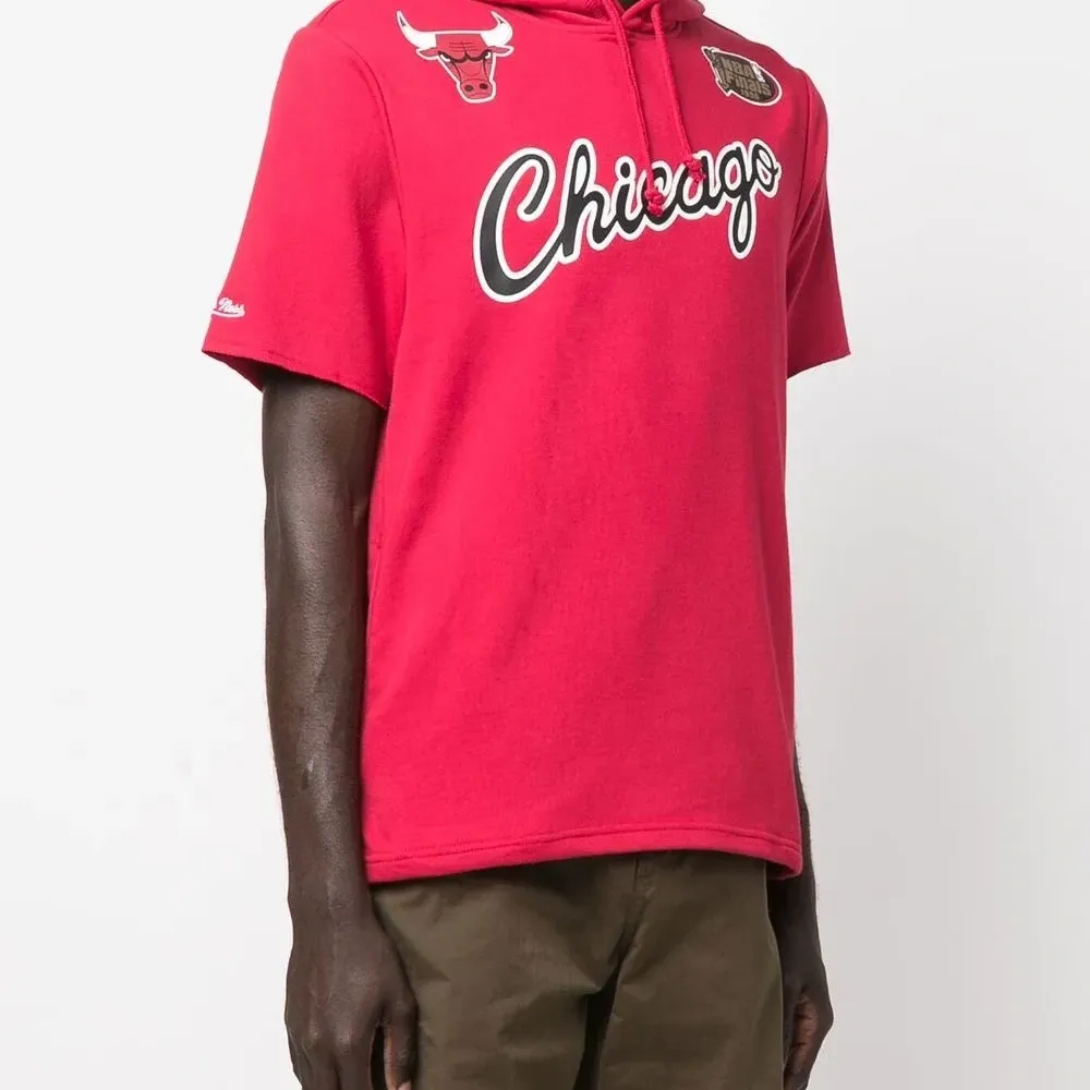 Худи с короткими рукавами и логотипом