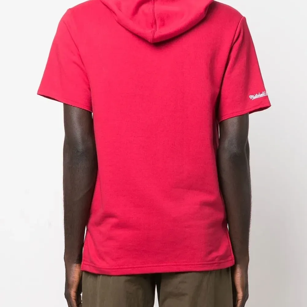 Худи с короткими рукавами и логотипом