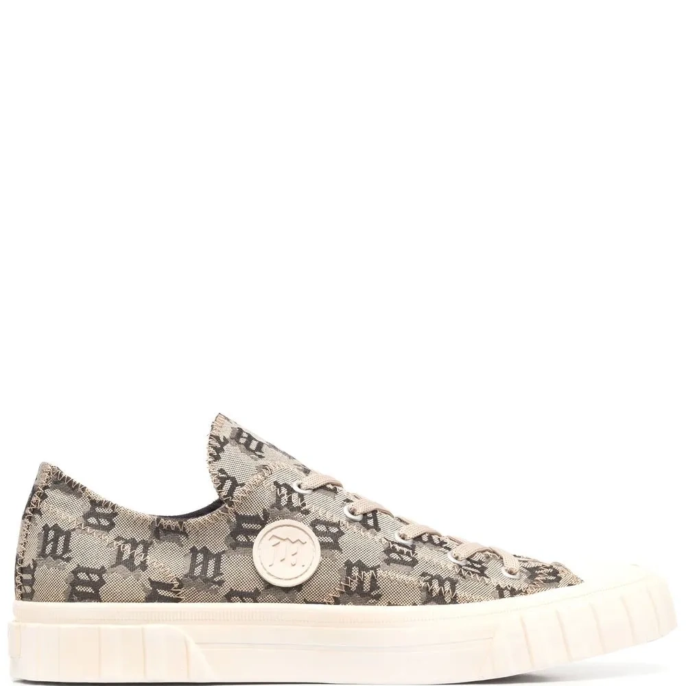 Кеды с монограммой