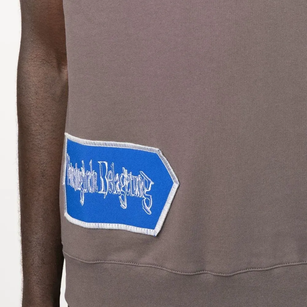 Топ с нашивкой