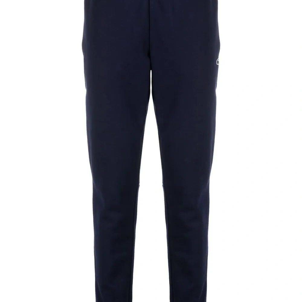 Узкие спортивные брюки