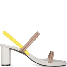 Босоножки с ремешками Босоножки с ремешками