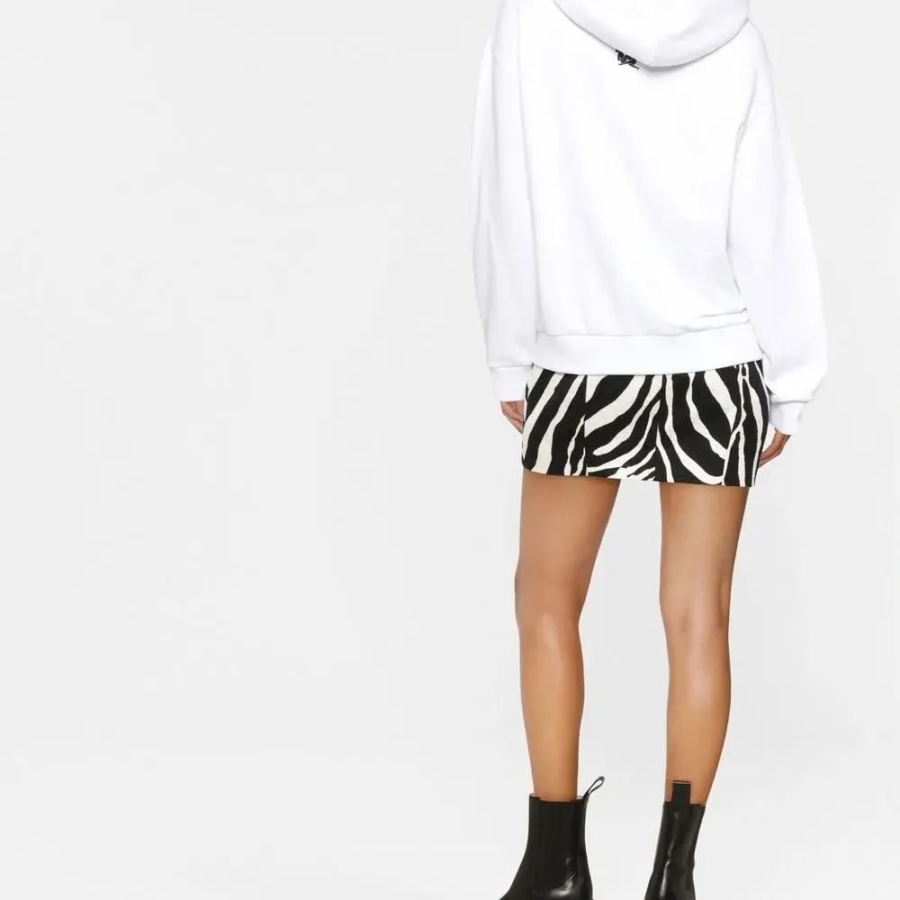 Худи с логотипом из коллаборации с Thebe Magugu