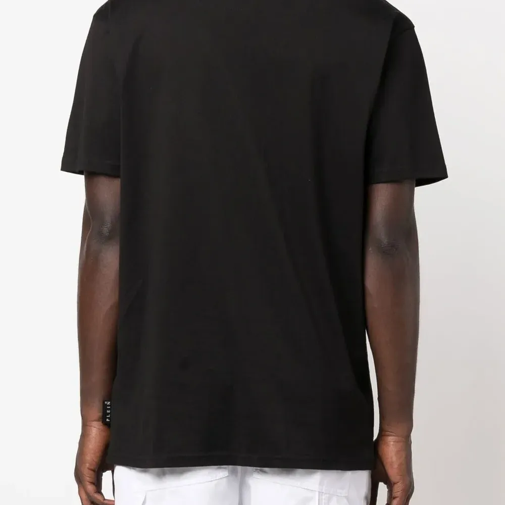 Футболка с логотипом