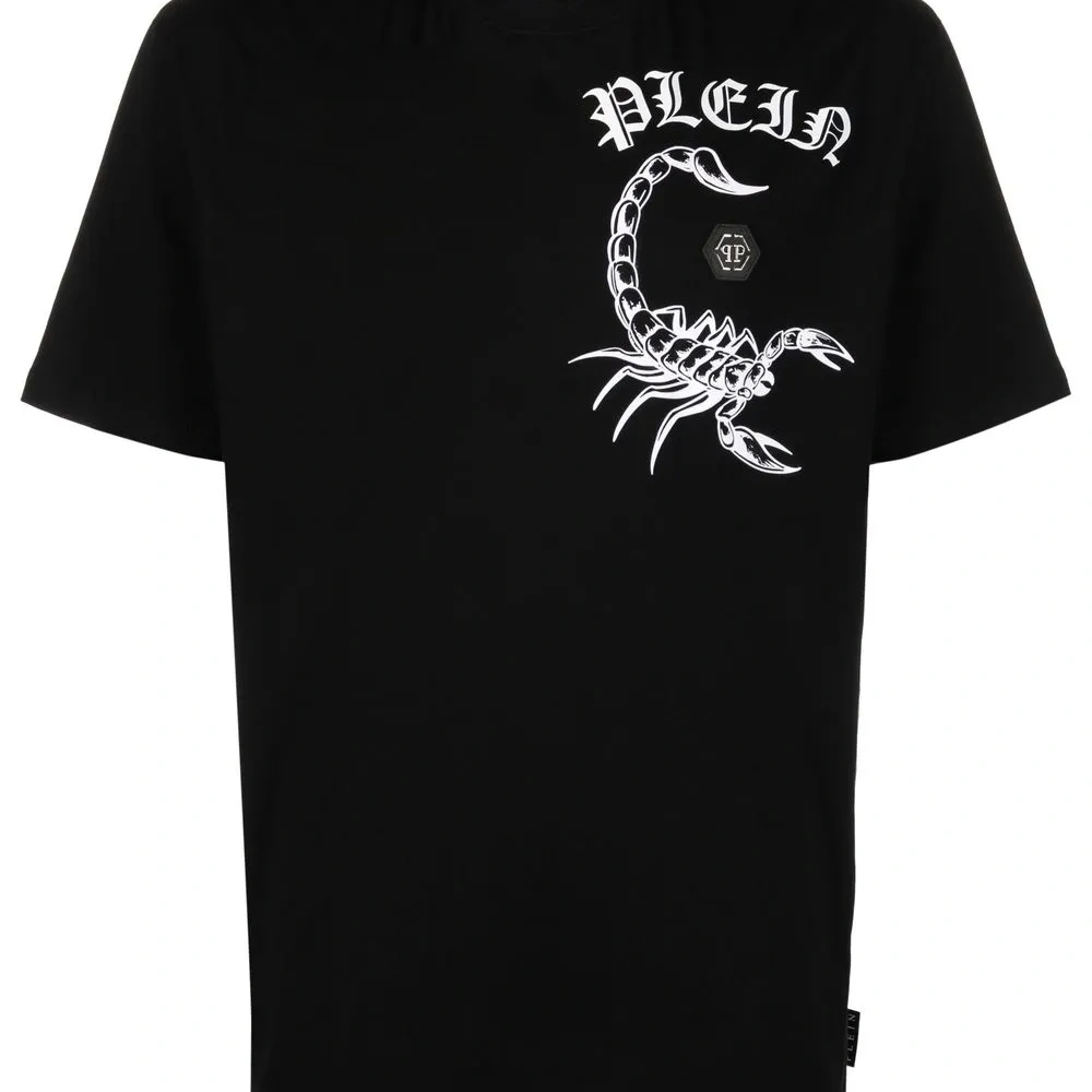 Футболка с логотипом