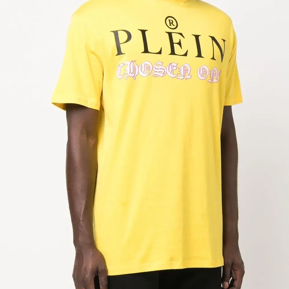 Футболка с логотипом