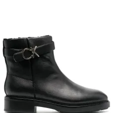 Ботильоны с пряжкой-логотипом