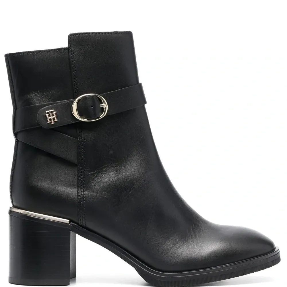 Ботильоны с пряжкой