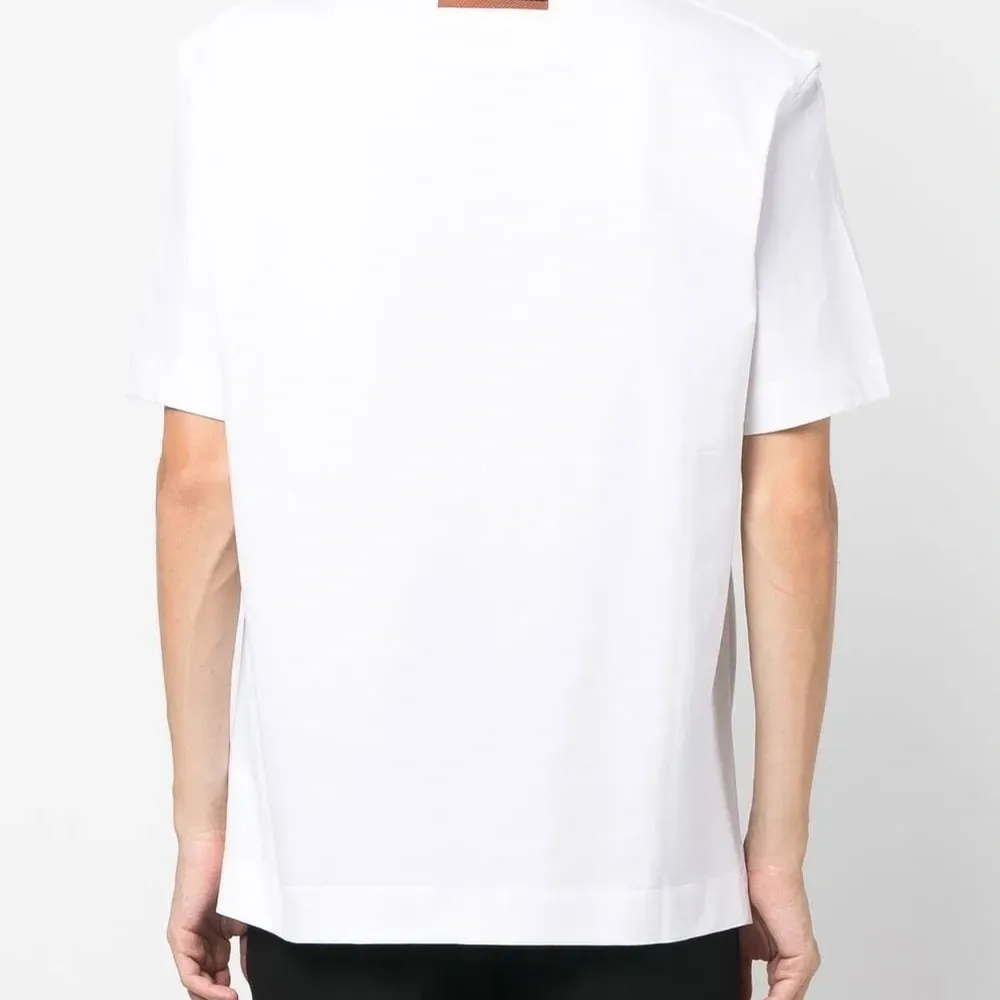 Футболка с логотипом