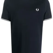 Футболка с вышитым логотипом