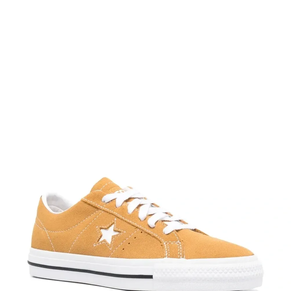 Кеды на шнуровке