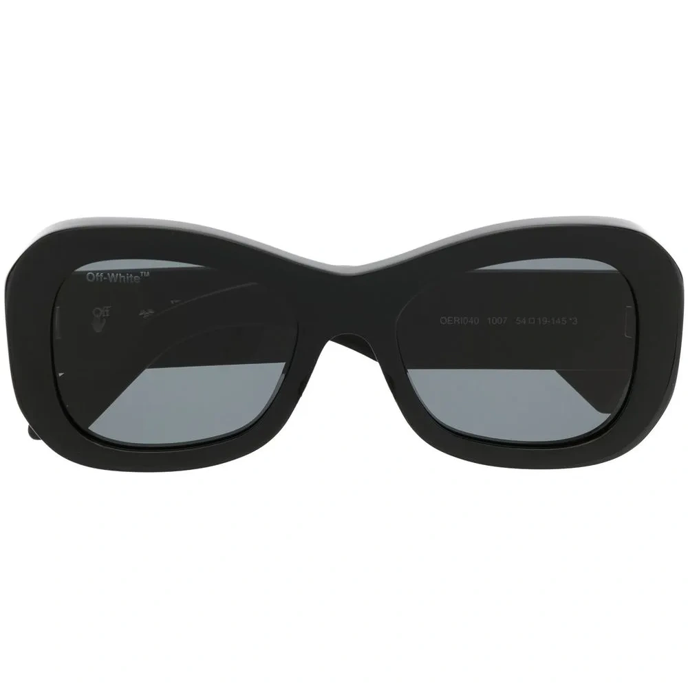 Солнцезащитные очки в овальной оправе Солнцезащитные очки в овальной оправе