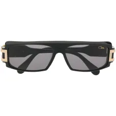 Солнцезащитные очки в квадратной оправе