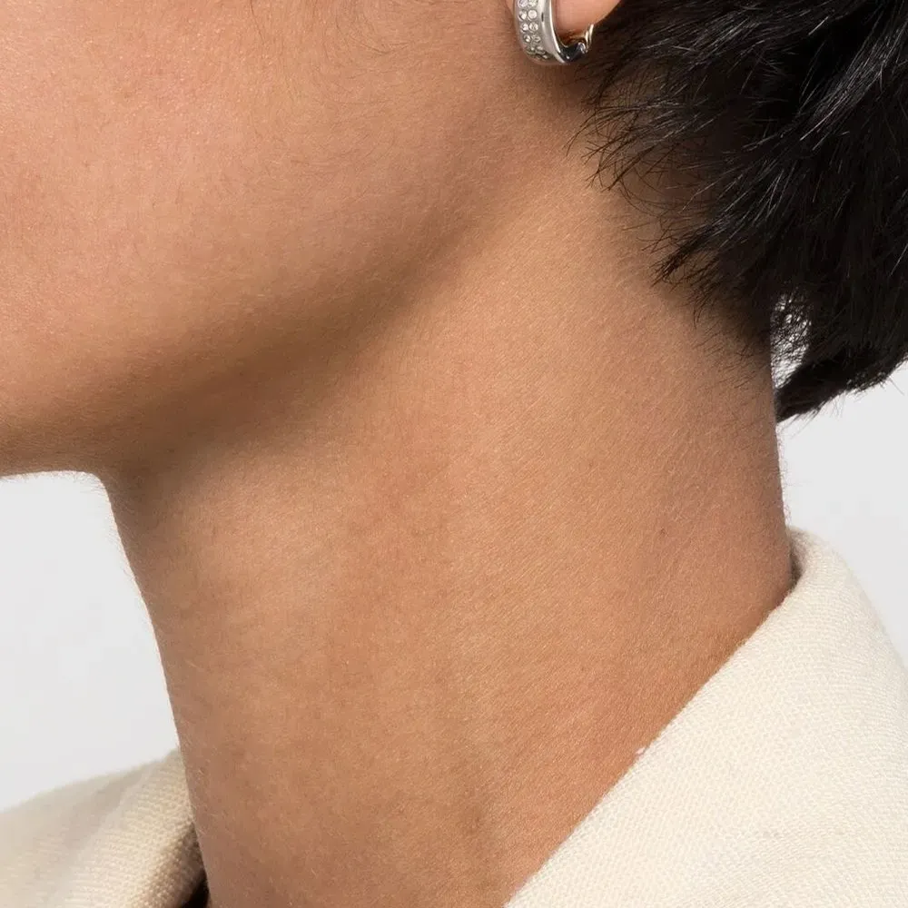 Серьги-кольца с кристаллами и декором Gancini