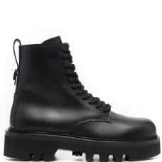 Ботинки на шнуровке