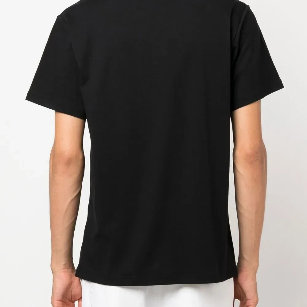 футболка с логотипом