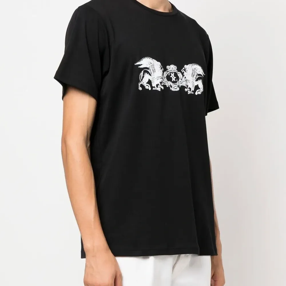 футболка с логотипом