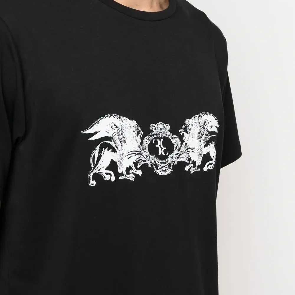 футболка с логотипом