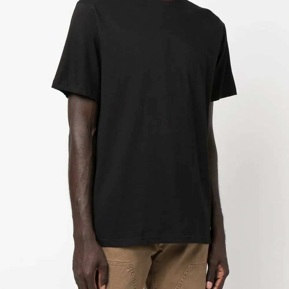 Комплект из двух футболок