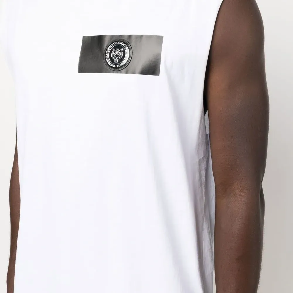 Футболка с нашивкой-логотипом