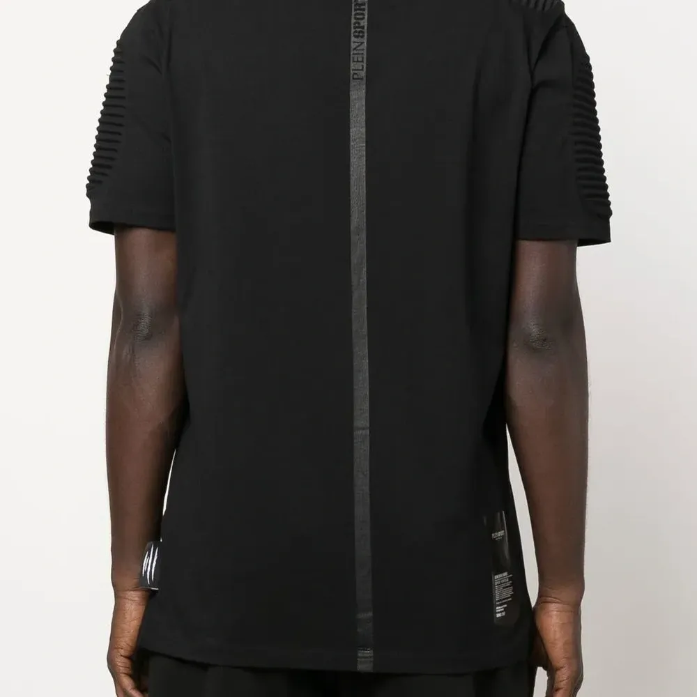 Футболка с круглым вырезом Футболка с круглым вырезом