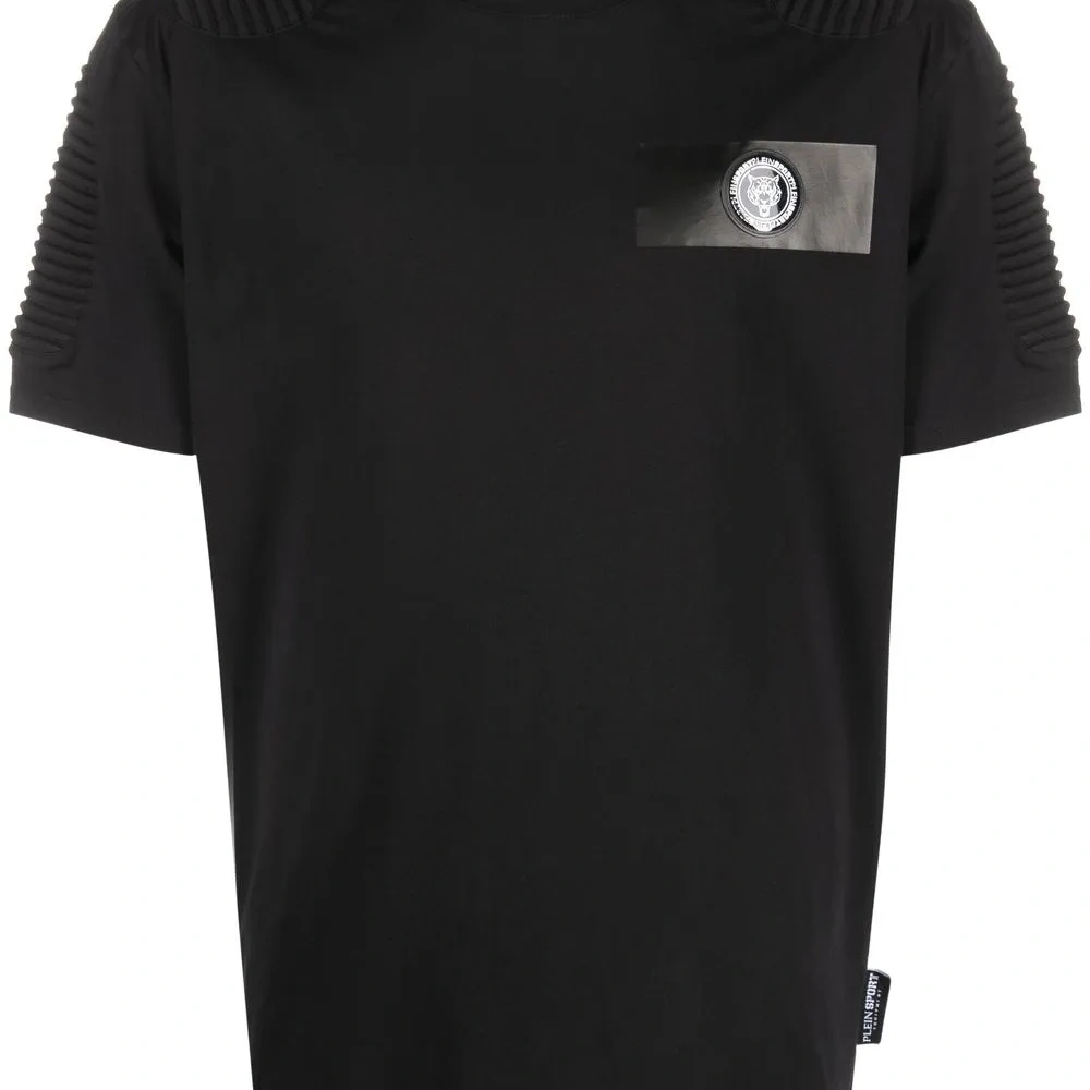 Футболка с круглым вырезом