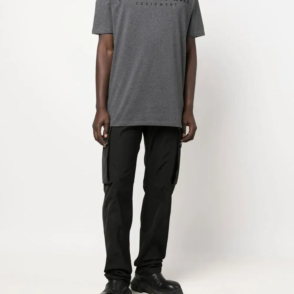 Футболка с логотипом