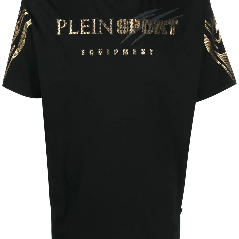 Футболка с логотипом