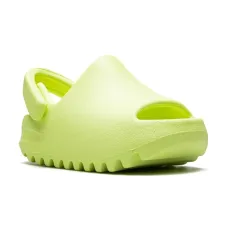 Сандалии Yeezy Slide Infant Glow Green Сандалии Yeezy Slide Infant Glow Green