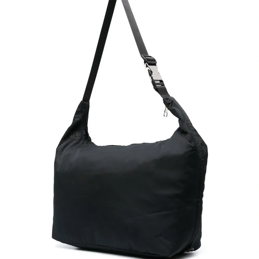 Сумка на плечо с пряжкой