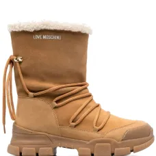 Ботинки на шнуровке