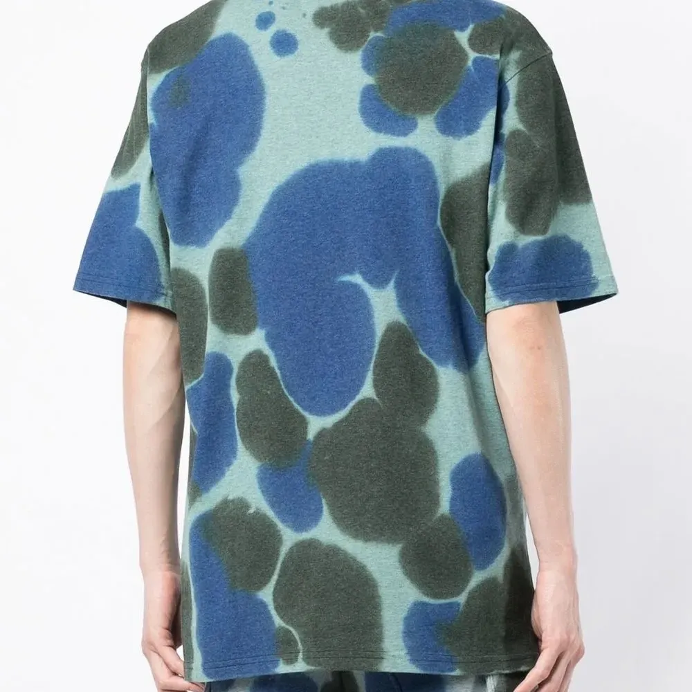 Футболка с принтом тай-дай и логотипом