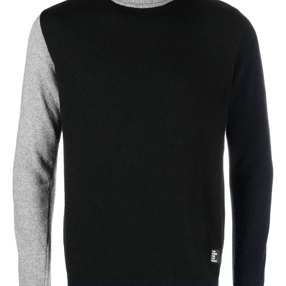 Шерстяной джемпер с высоким воротником