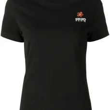 Футболка с вышитым логотипом Футболка с вышитым логотипом