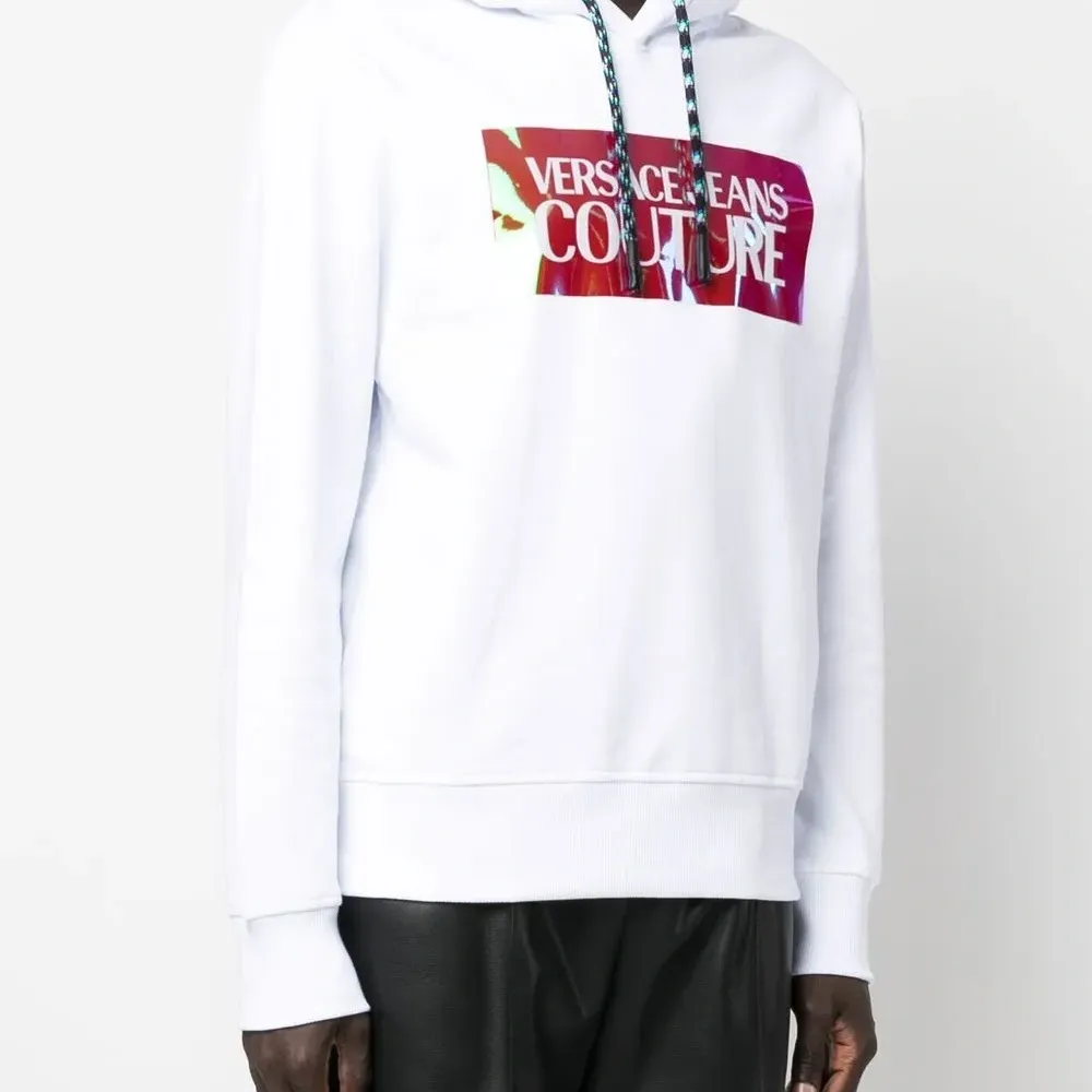 Худи с кулиской и логотипом