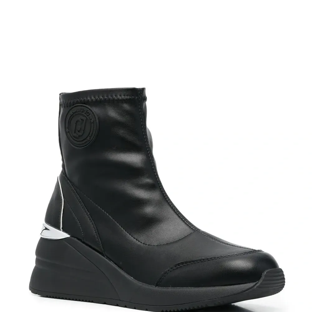 Кроссовки Alyssa 06 Mid