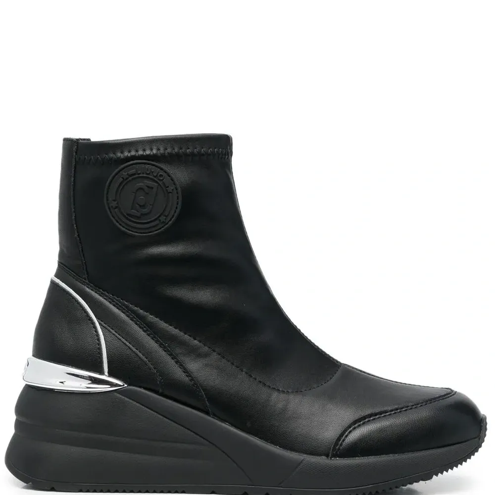 Кроссовки Alyssa 06 Mid