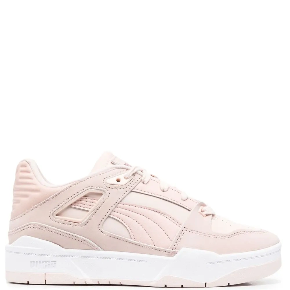 Кроссовки со вставками