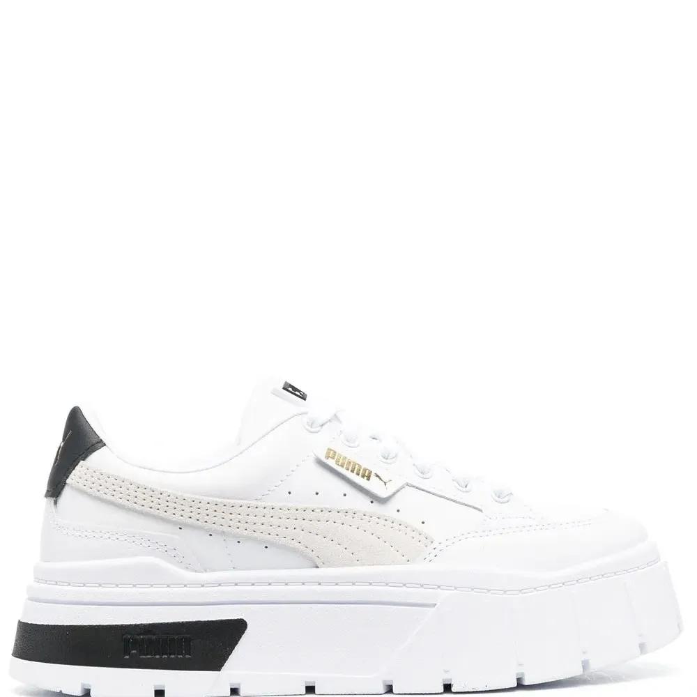 Массивные кроссовки на шнуровке Массивные кроссовки на шнуровке